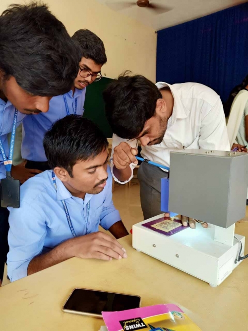 印度安得拉邦萨西工程学院的PCB实验室安装